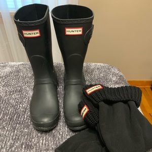 HUNTER boots and boot socks